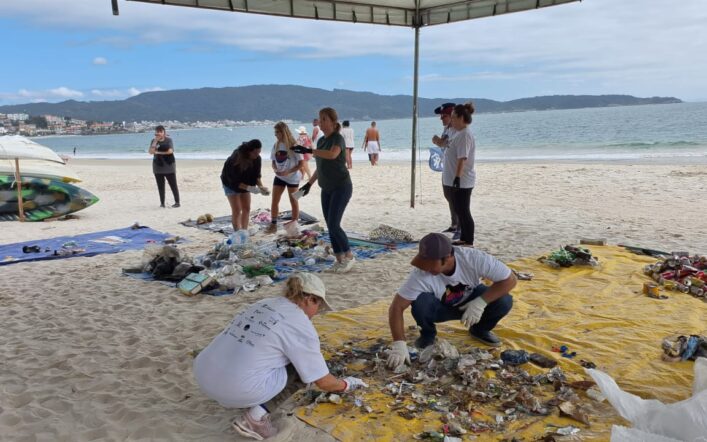 Dia Mundial de Limpeza de Praias e Rio em Bombinhas
