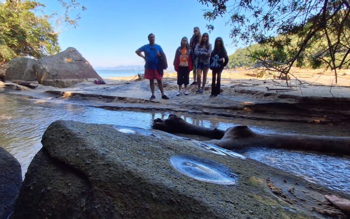 Tour das 10 Praias desertas  com cachoeira