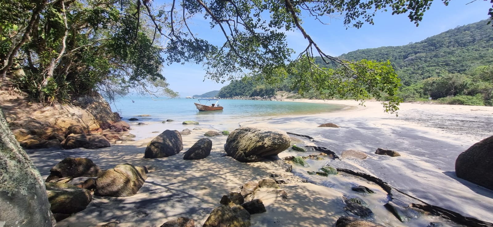 Conecte-se com a natureza nas 10 praias desertas