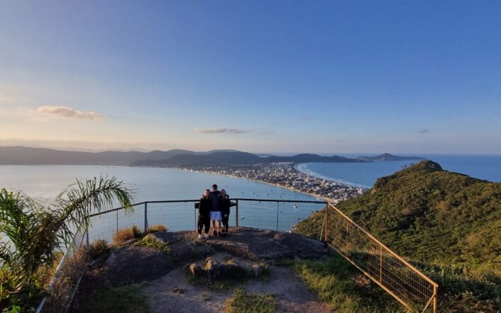 Descubra Bombinhas com a Zimbros Ecotour