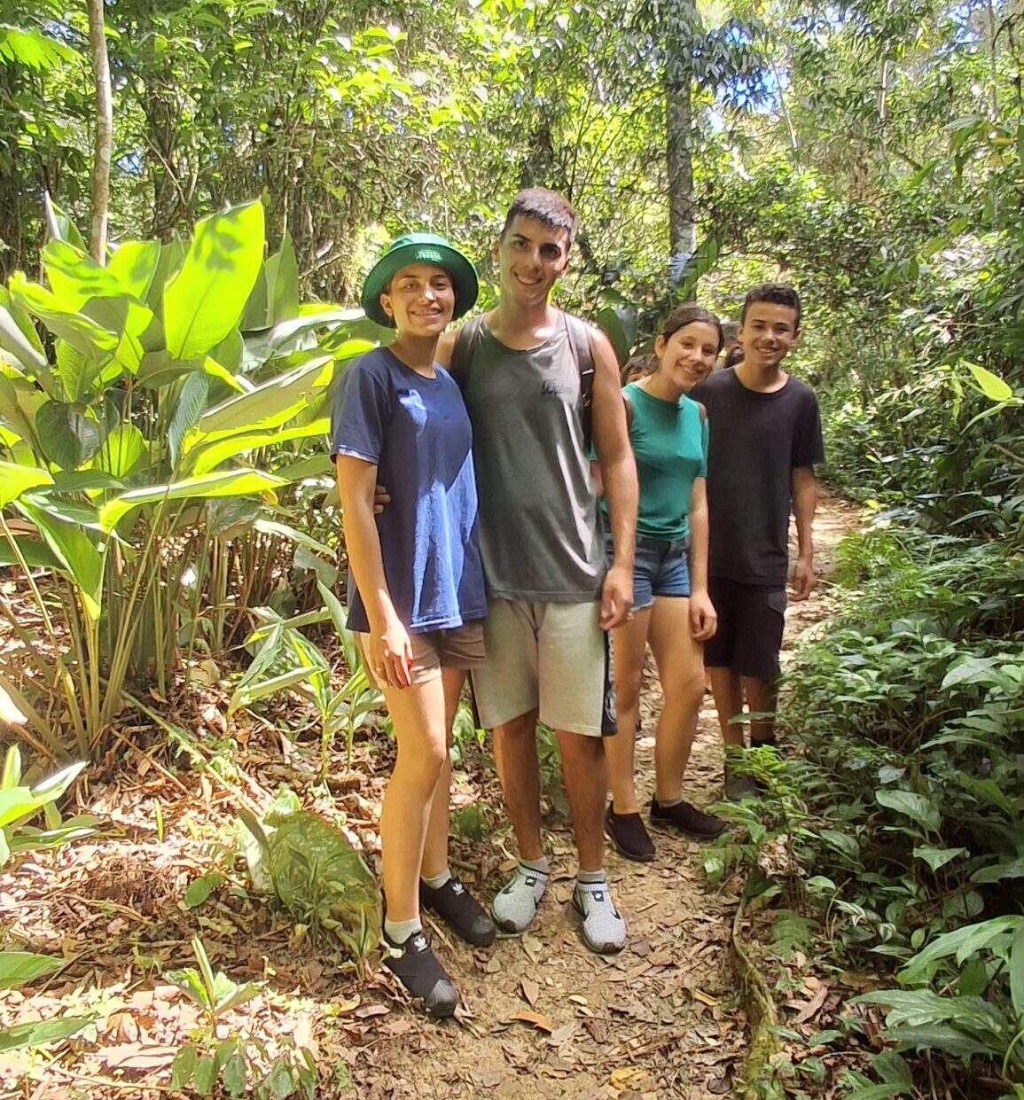 Tour 10 praias desertas + cachoeira