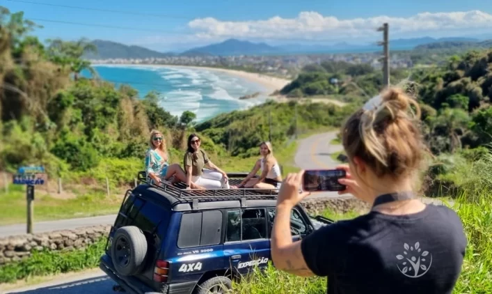 CITY TOUR 4×4 EM BOMBINHAS