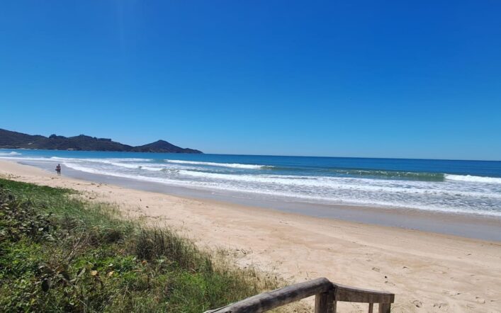 Bombinhas celebra suas praias Bandeira Azul e reforça o compromisso com o turismo sustentável