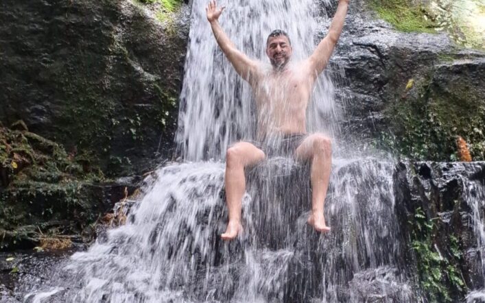 Tour das 10 Praias Desertas: Uma Experiência Completa de História, Natureza e Sustentabilidade com a Zimbros Ecotour